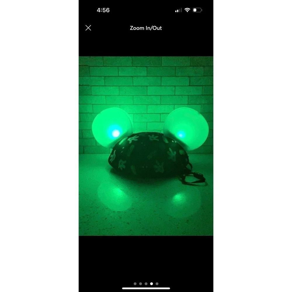 Disney Limited‎ Edition Light Up Mickey Ears Cap Chin Strap